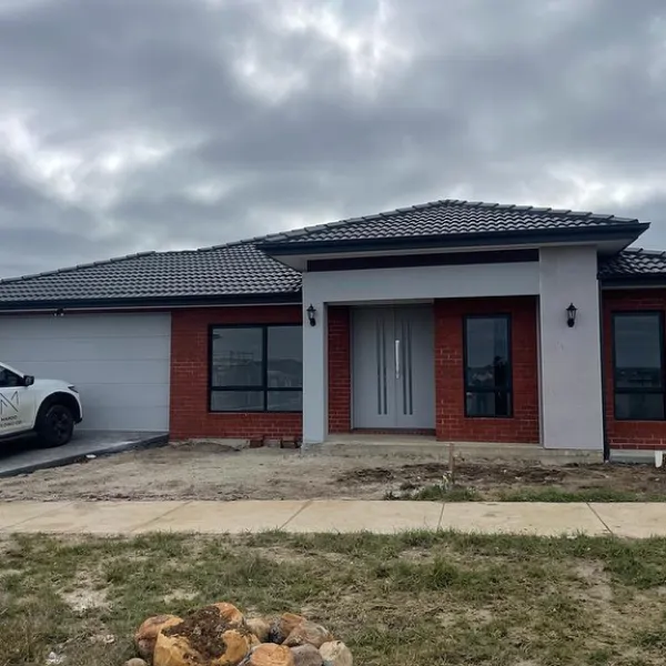 Weather-resistant exterior painting
