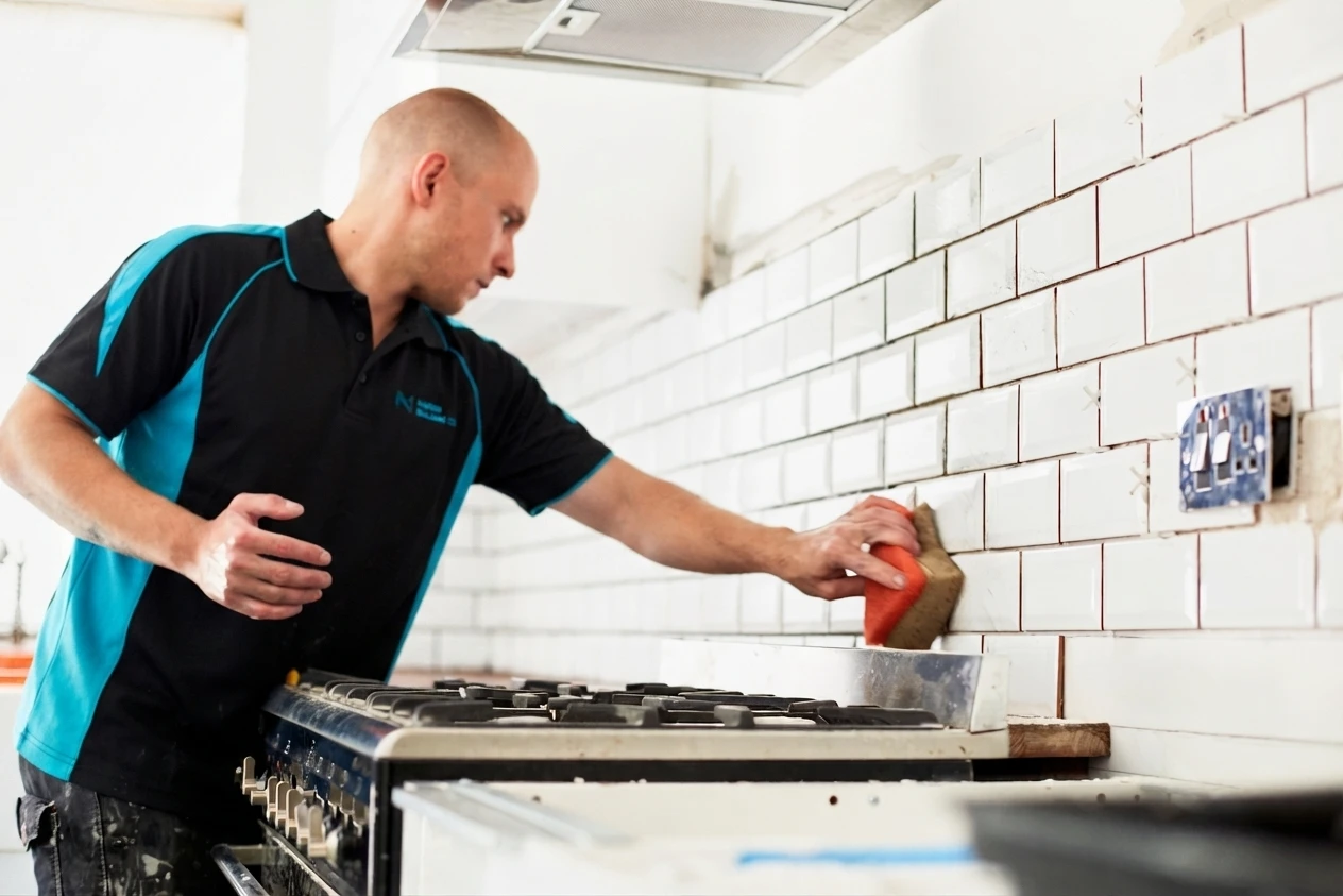Kitchen splashback tiling